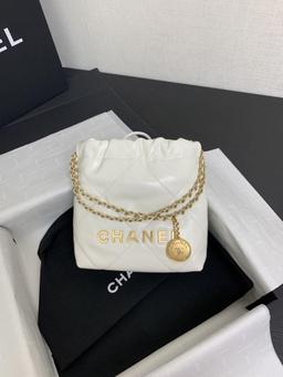 CHANEL – 1