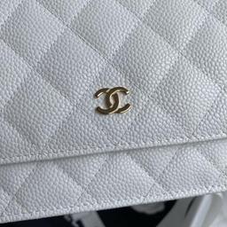 CHANEL – 6